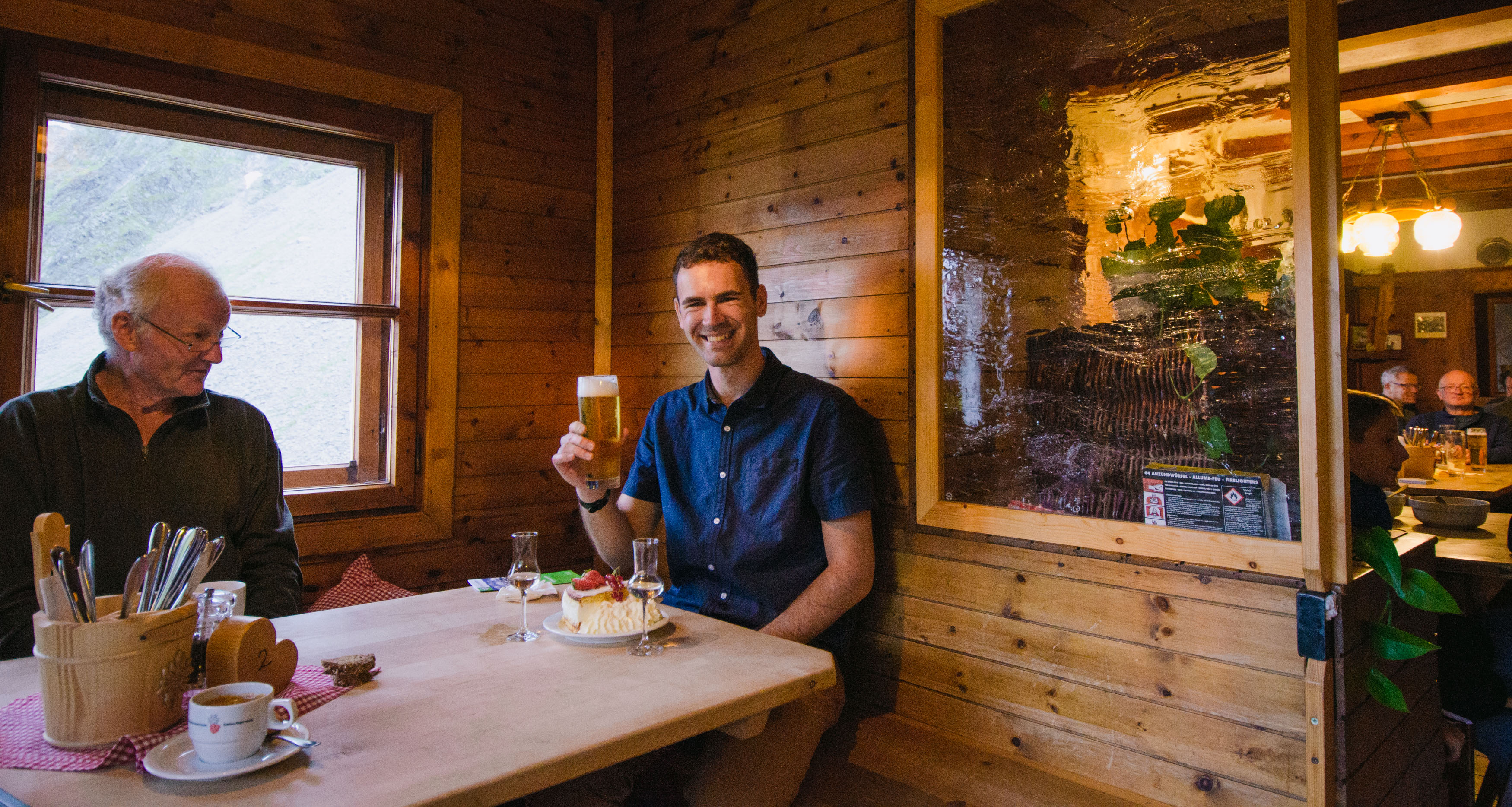 Enjoying the spoils of hut life: dining at Neue Regensburger hut